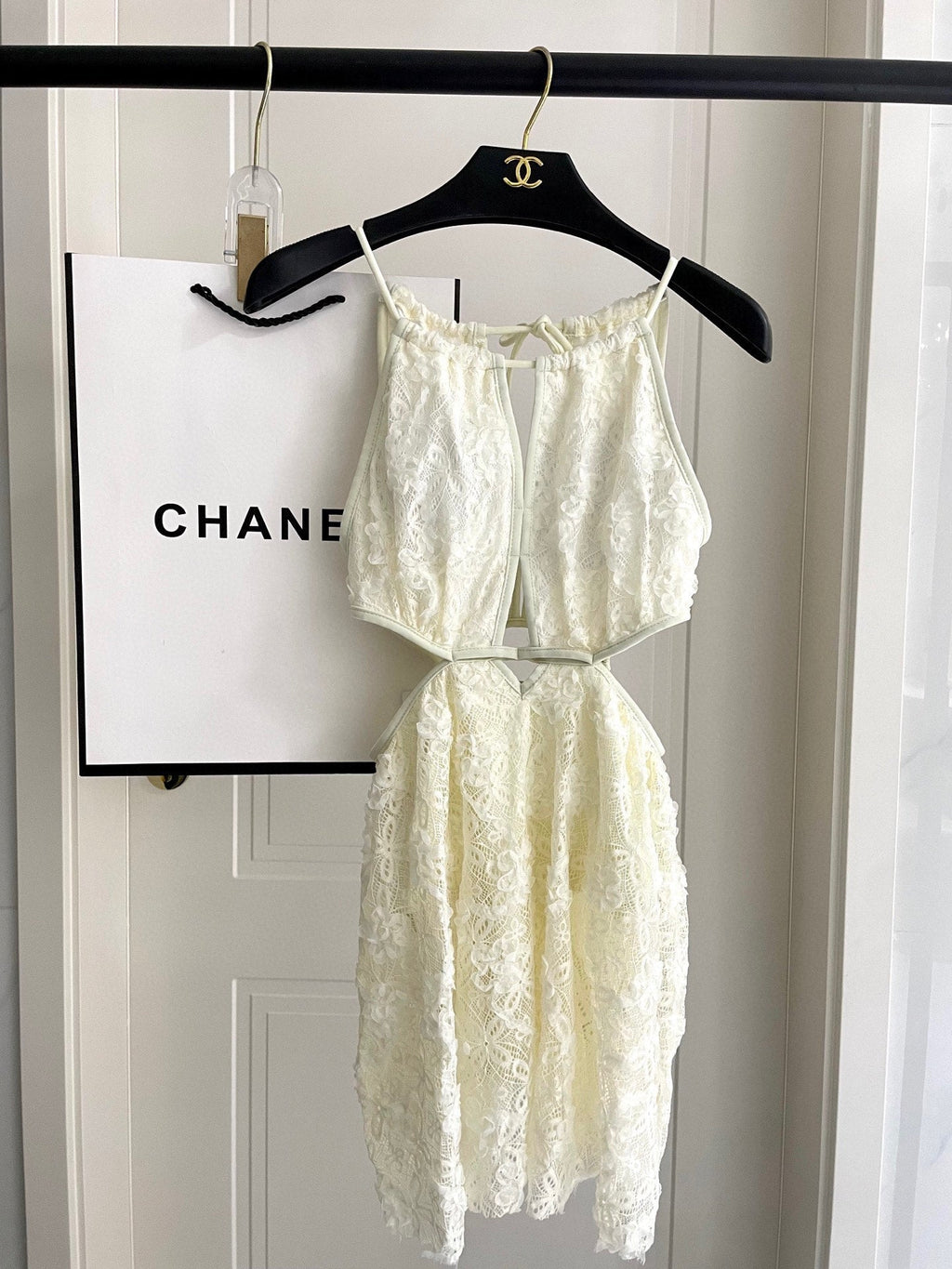 CHANEL BIKINI SWIMSUIT SET IN WHITE LACE FABRIC 613726