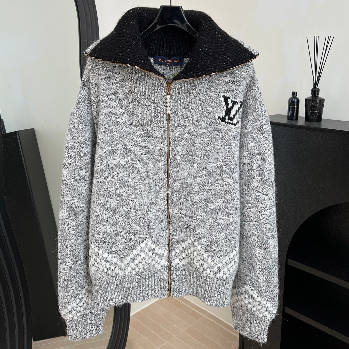 LOUIS VUITTON LV 25S WOOL CARDIGAN 0006