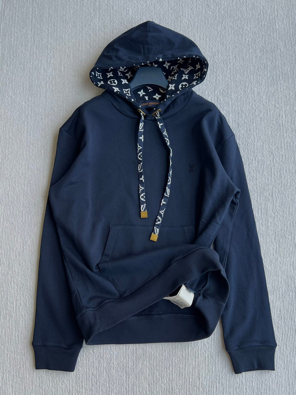 LOUIS VUITTON LOUIS VUITTON HOODED SWEATSHIRT 275702